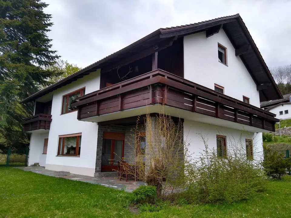7 Zimmer Haus mit 238 m² in Deggendorf – Bild 3