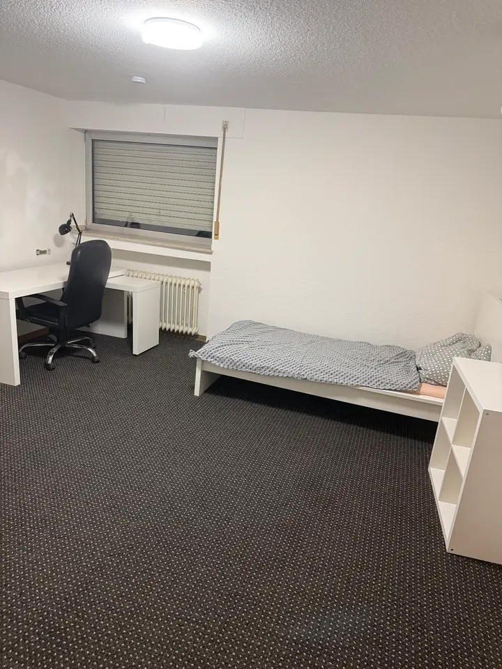 12 Zimmer Wohnung mit 280 m² in Düren – Bild 2