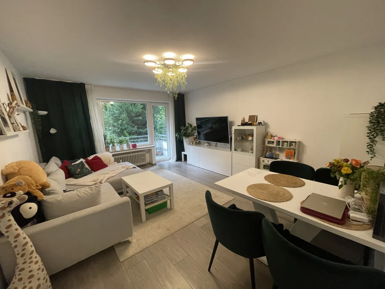 2 Zimmer Wohnung mit 64 m² in Düsseldorf – Bild 1