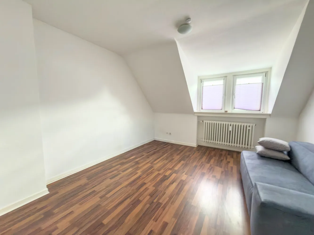 2 Zimmer Wohnung mit 38 m² in Düsseldorf – Bild 3