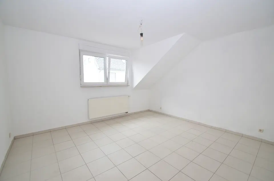 3 Zimmer Wohnung mit 80 m² in Bornheim – Bild 2