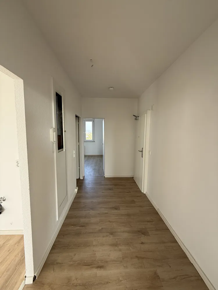 7 Zimmer Wohnung mit 123 m² in Halle (Saale) – Bild 2