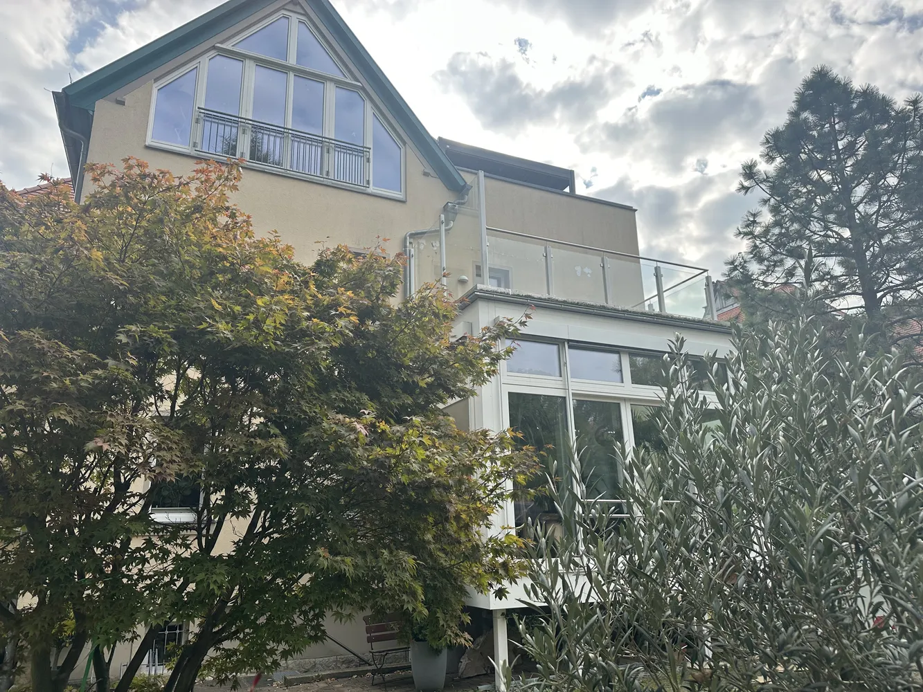 5 Zimmer Wohnung mit 154 m² in Dresden – Bild 8