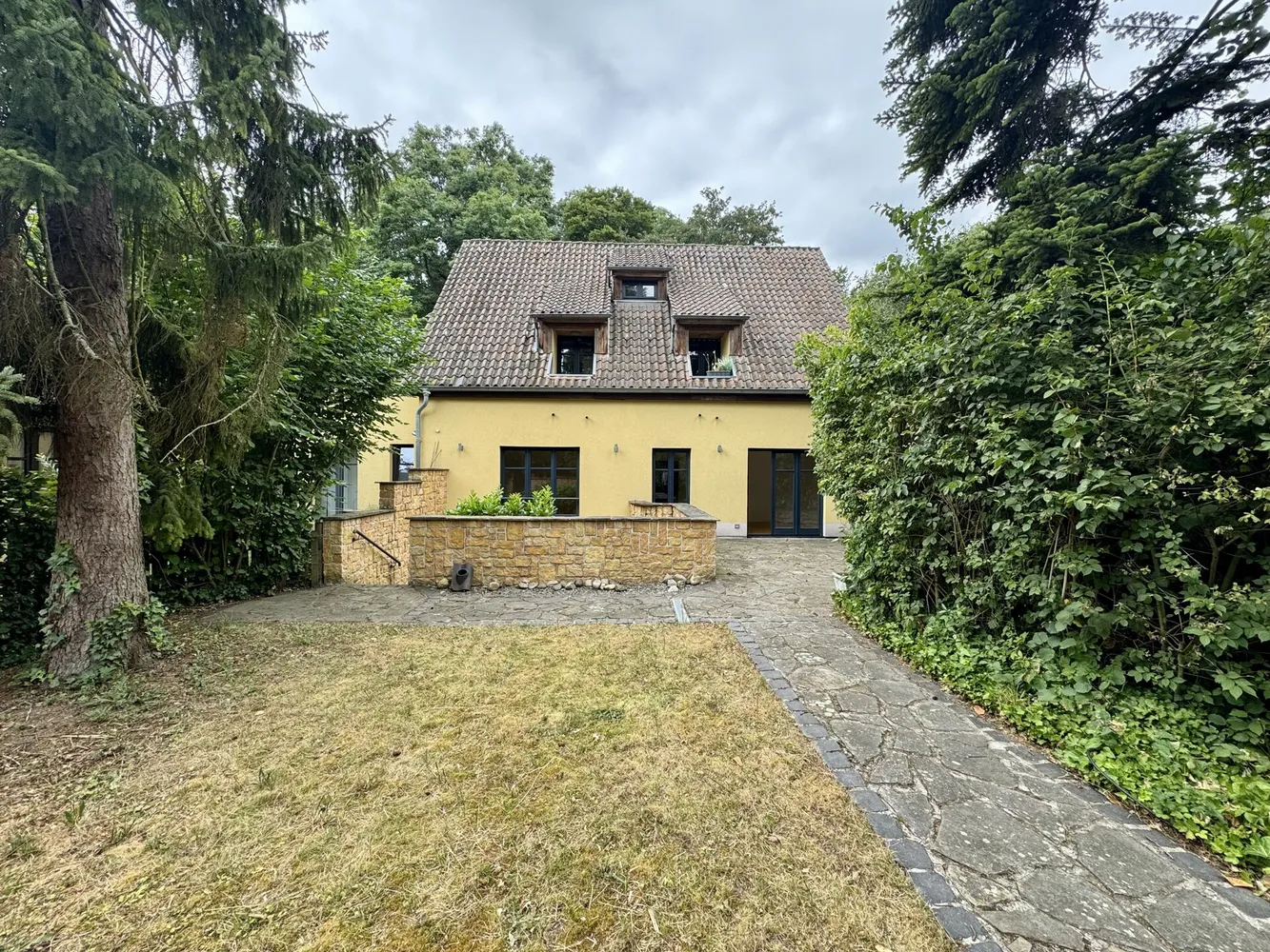4 Zimmer Wohnung mit 136 m² in Neuss – Bild 6