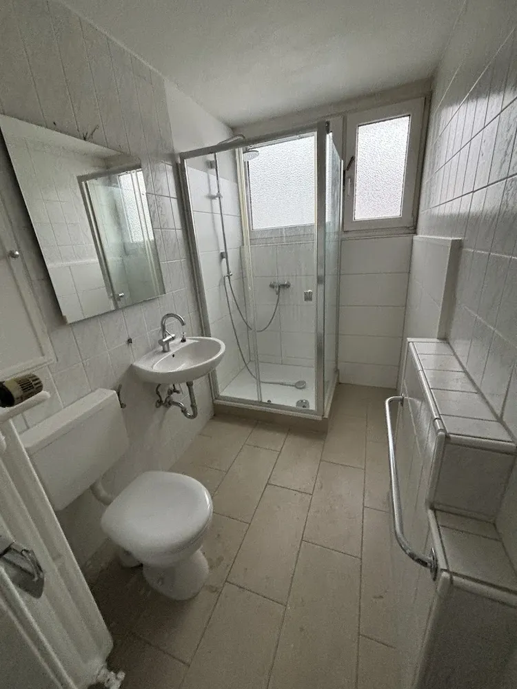 4 Zimmer Wohnung mit 137 m² in Düsseldorf – Bild 3