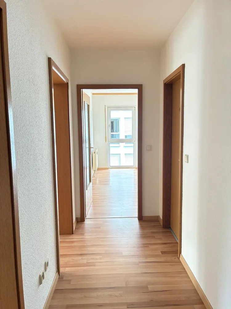 3 Zimmer Wohnung mit 79 m² in Dresden – Bild 2