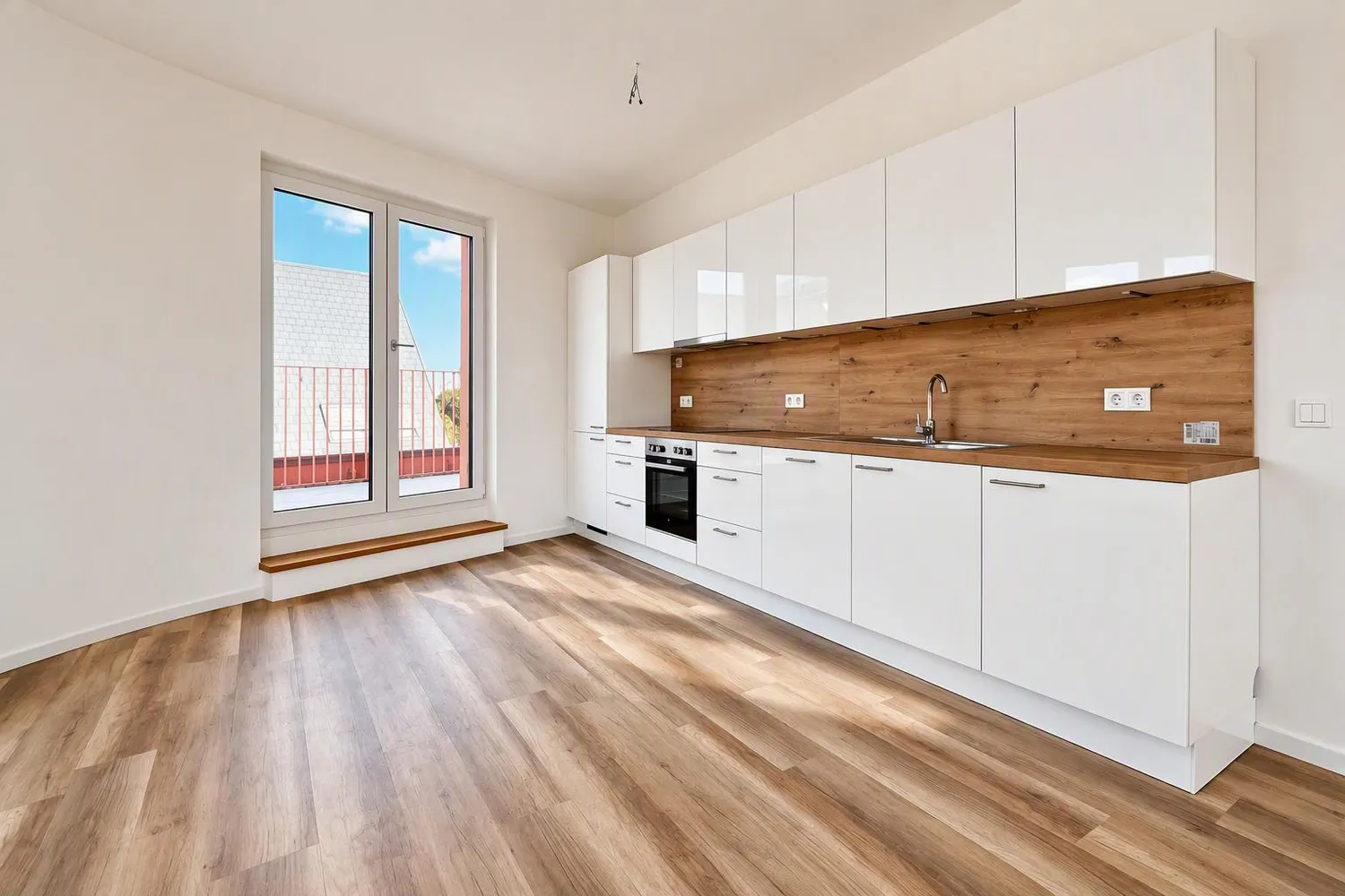 3 Zimmer Wohnung mit 131 m² in Berlin – Bild 2