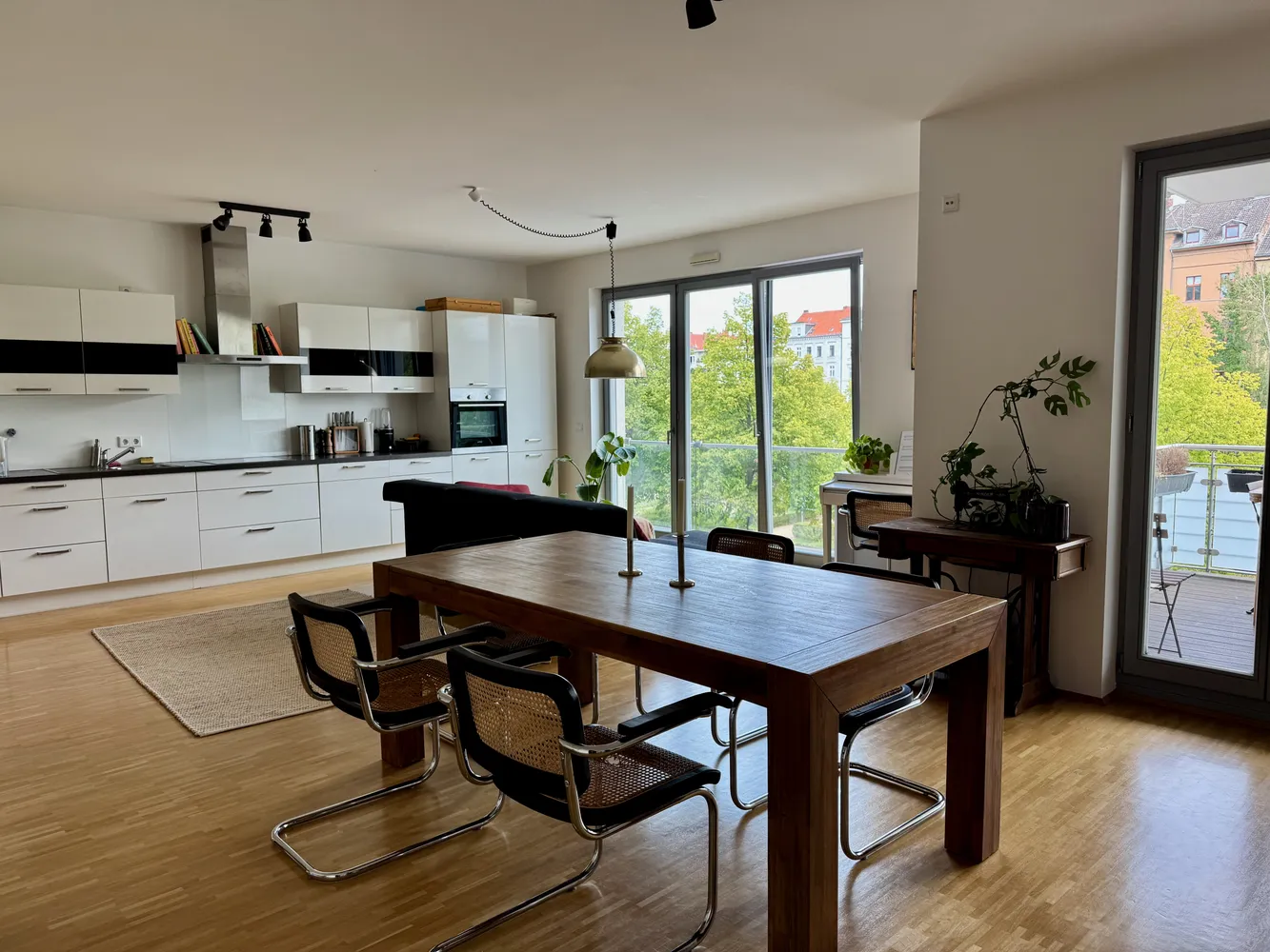 3 Zimmer Wohnung mit 110 m² in Berlin – Bild 2