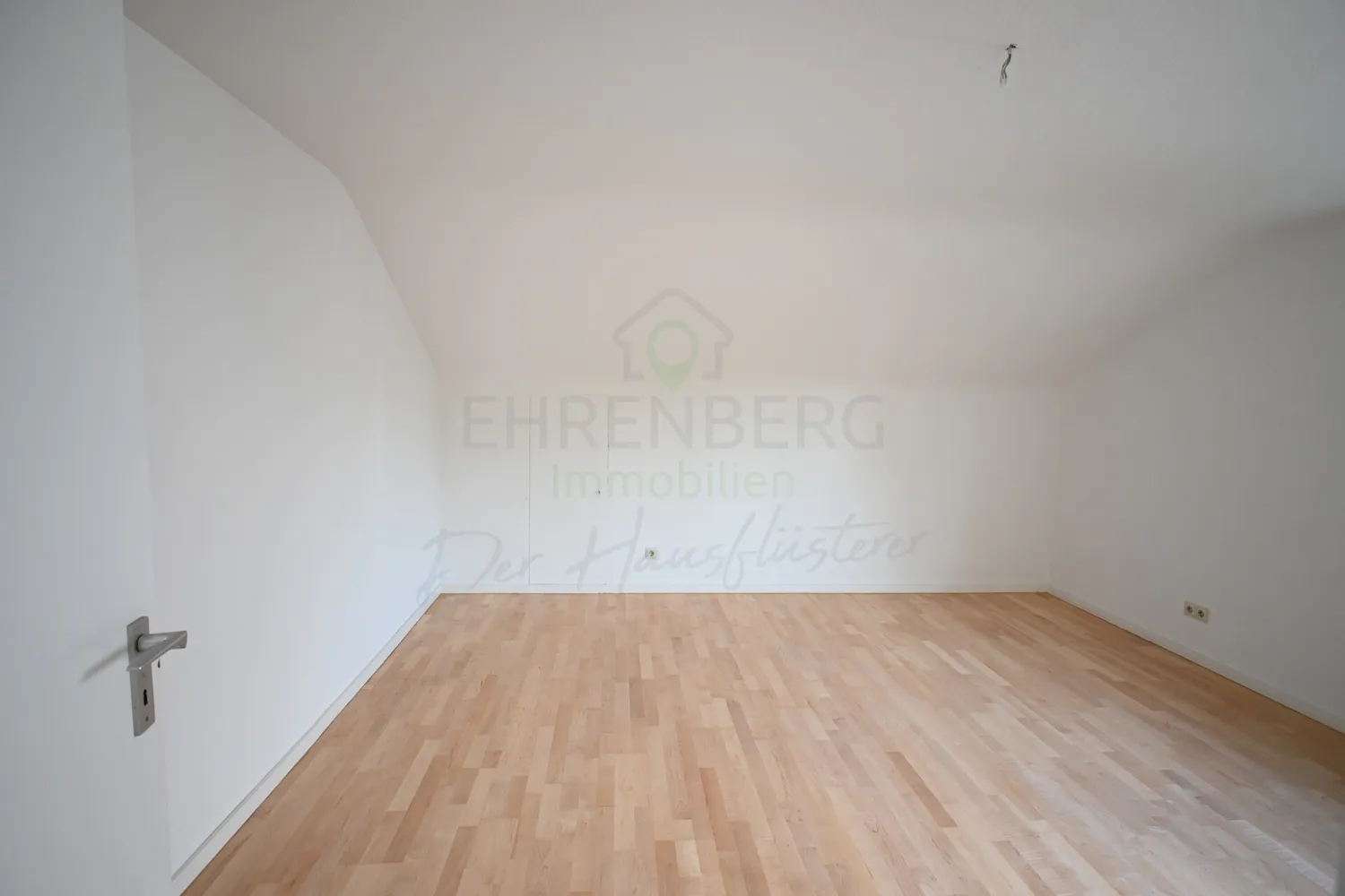 5 Zimmer Haus mit 140 m² in Leonberg – Bild 12
