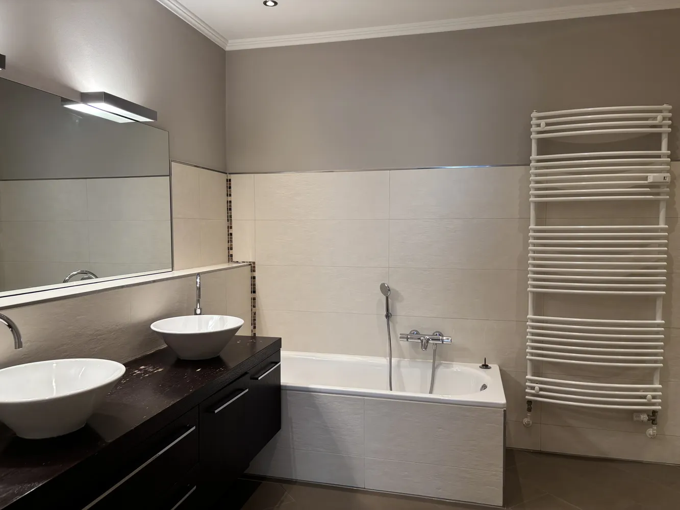 6 Zimmer Wohnung mit 299 m² in Hamburg – Bild 9