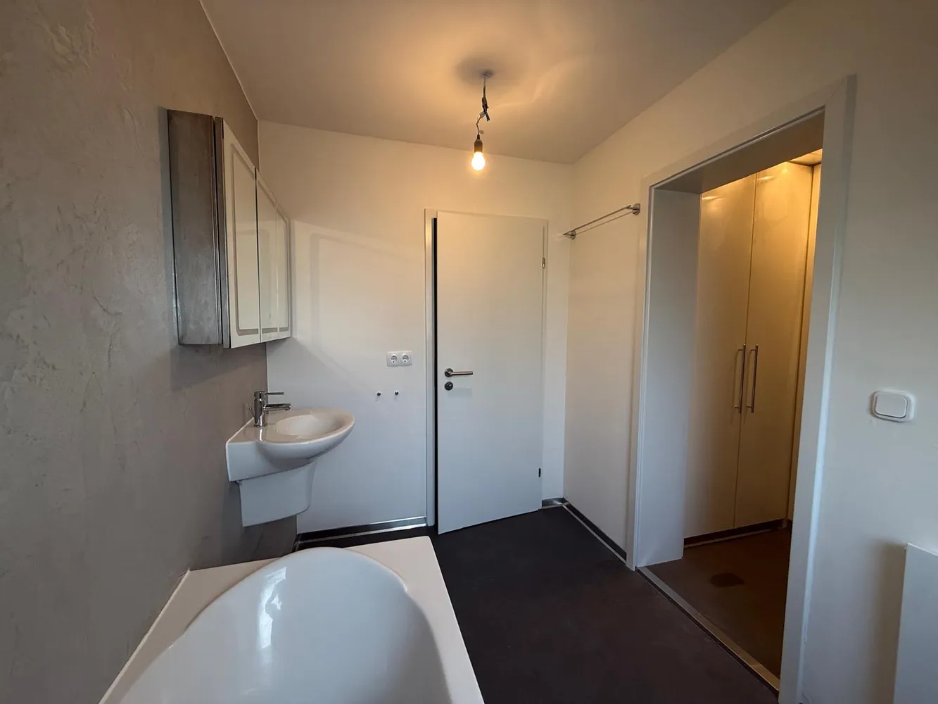 4 Zimmer Wohnung mit 120 m² in Nürnberg – Bild 9