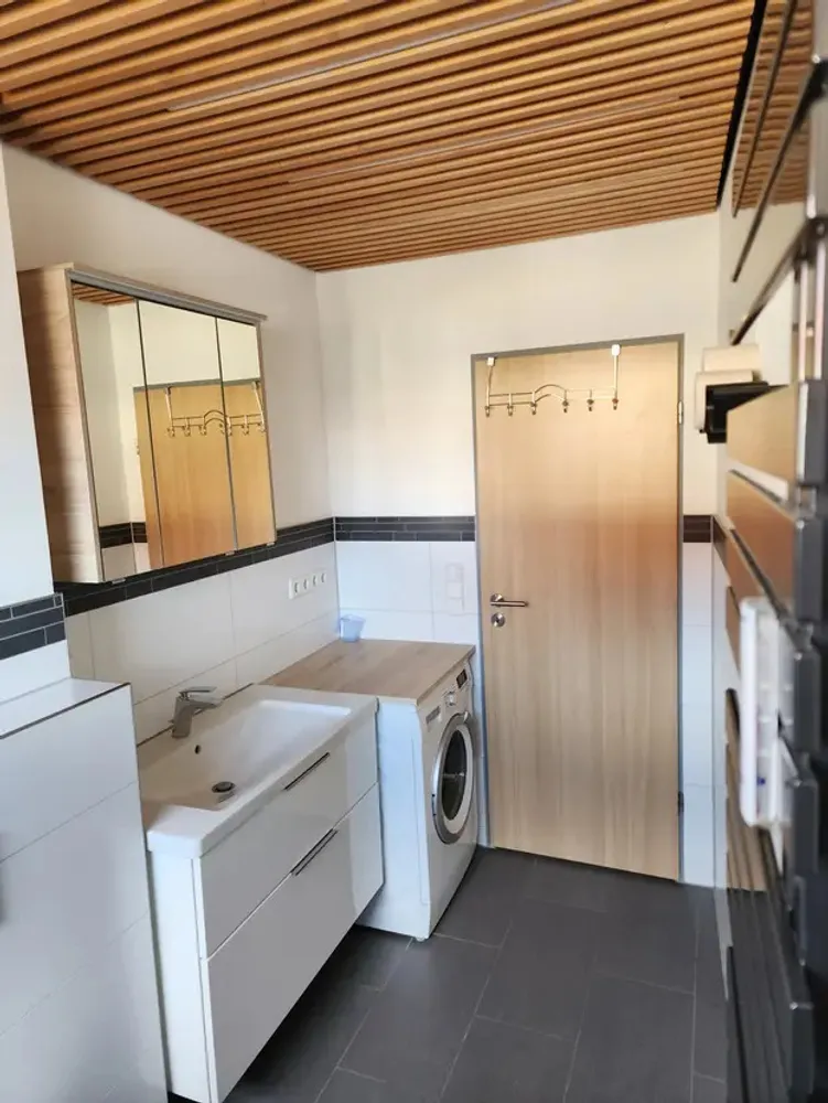 2 Zimmer Wohnung mit 64 m² in München – Bild 7