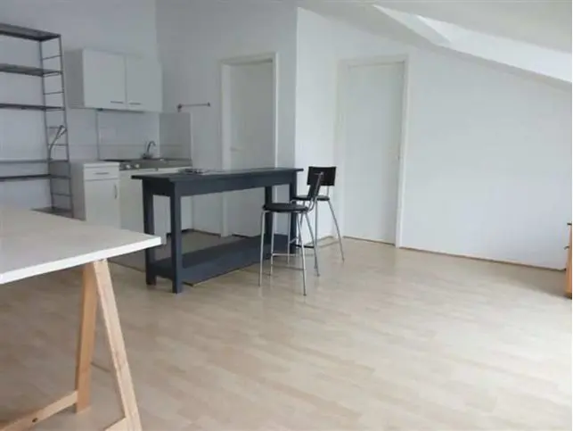 2 Zimmer Wohnung mit 28 m² in Erlangen – Bild 3