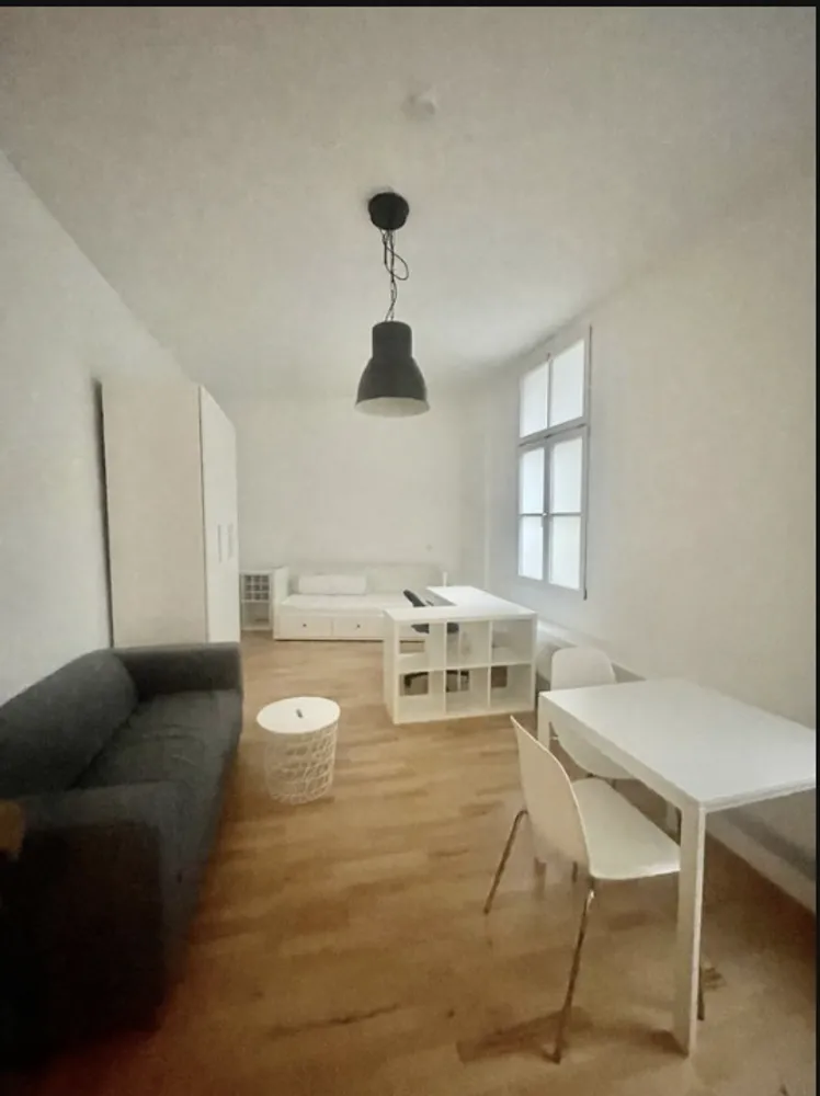 1 Zimmer Wohnung mit 35 m² in Köln – Bild 1