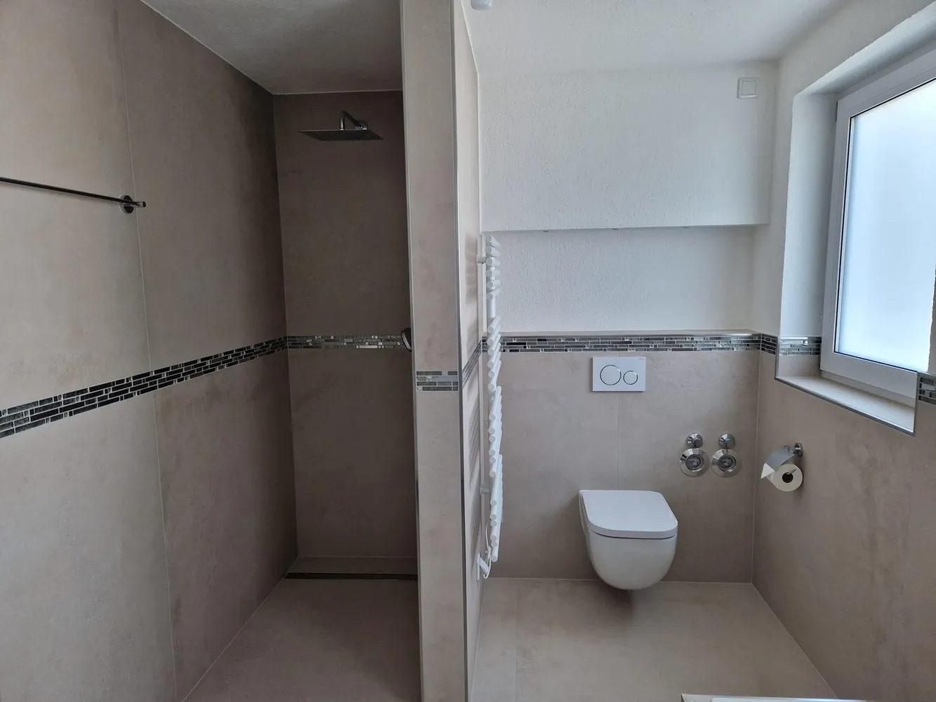3 Zimmer Wohnung mit 89 m² in Karlsruhe – Bild 2