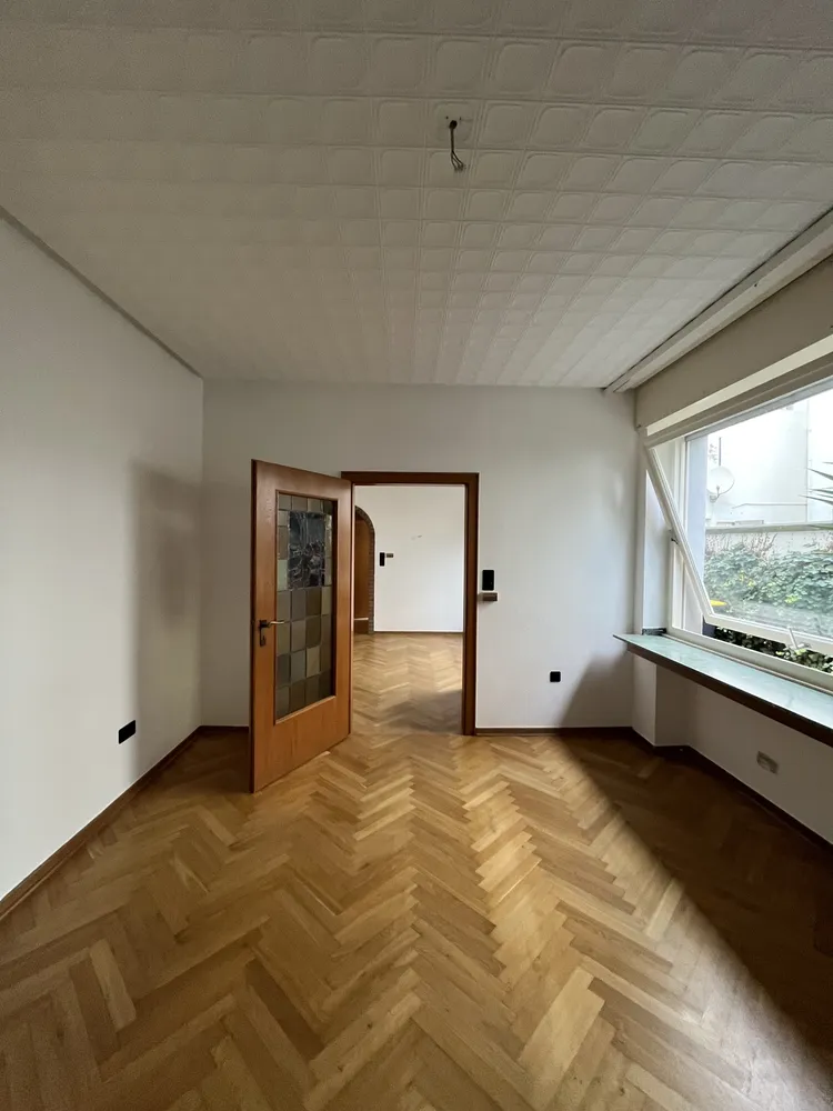 4 Zimmer Wohnung mit 82 m² in Krefeld – Bild 2