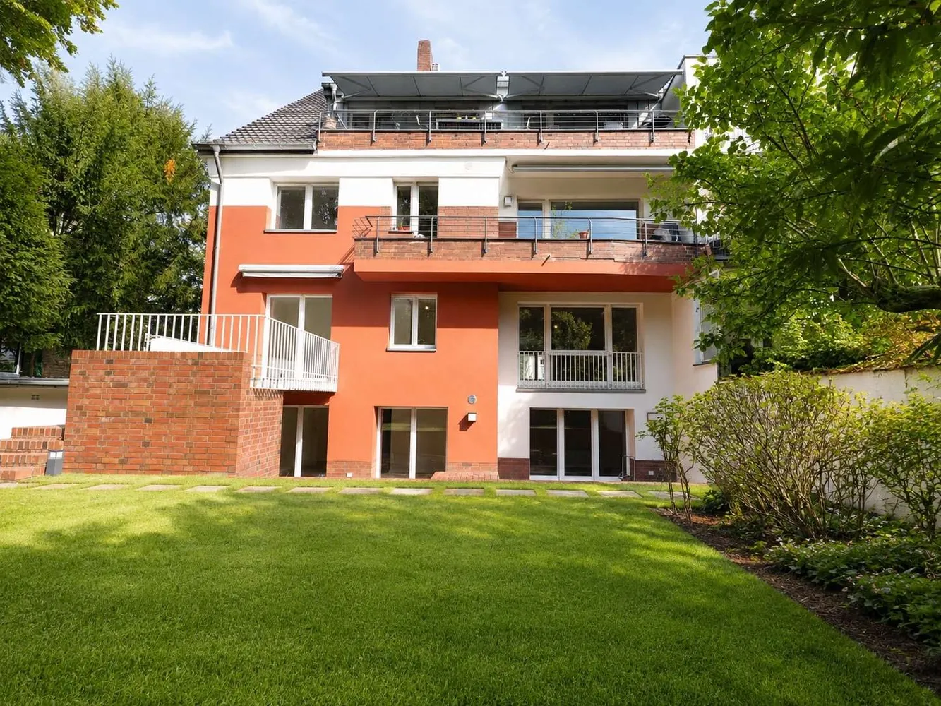 5 Zimmer Wohnung mit 229 m² in Köln – Bild 1