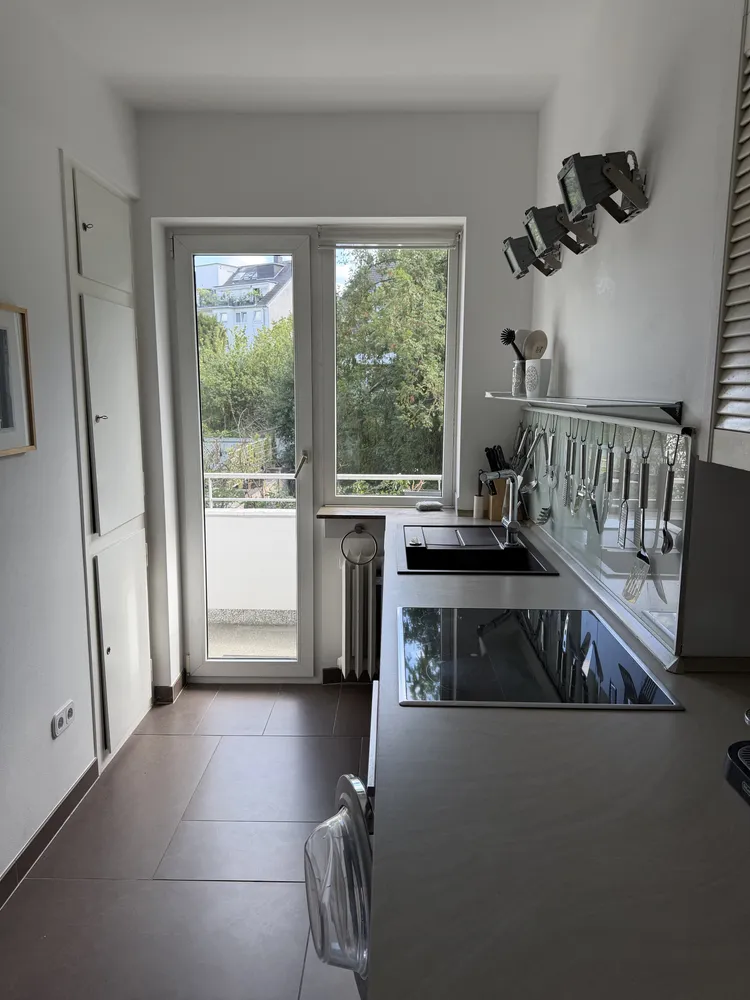 3 room apartment with 75 m² in Düsseldorf – Photo 4