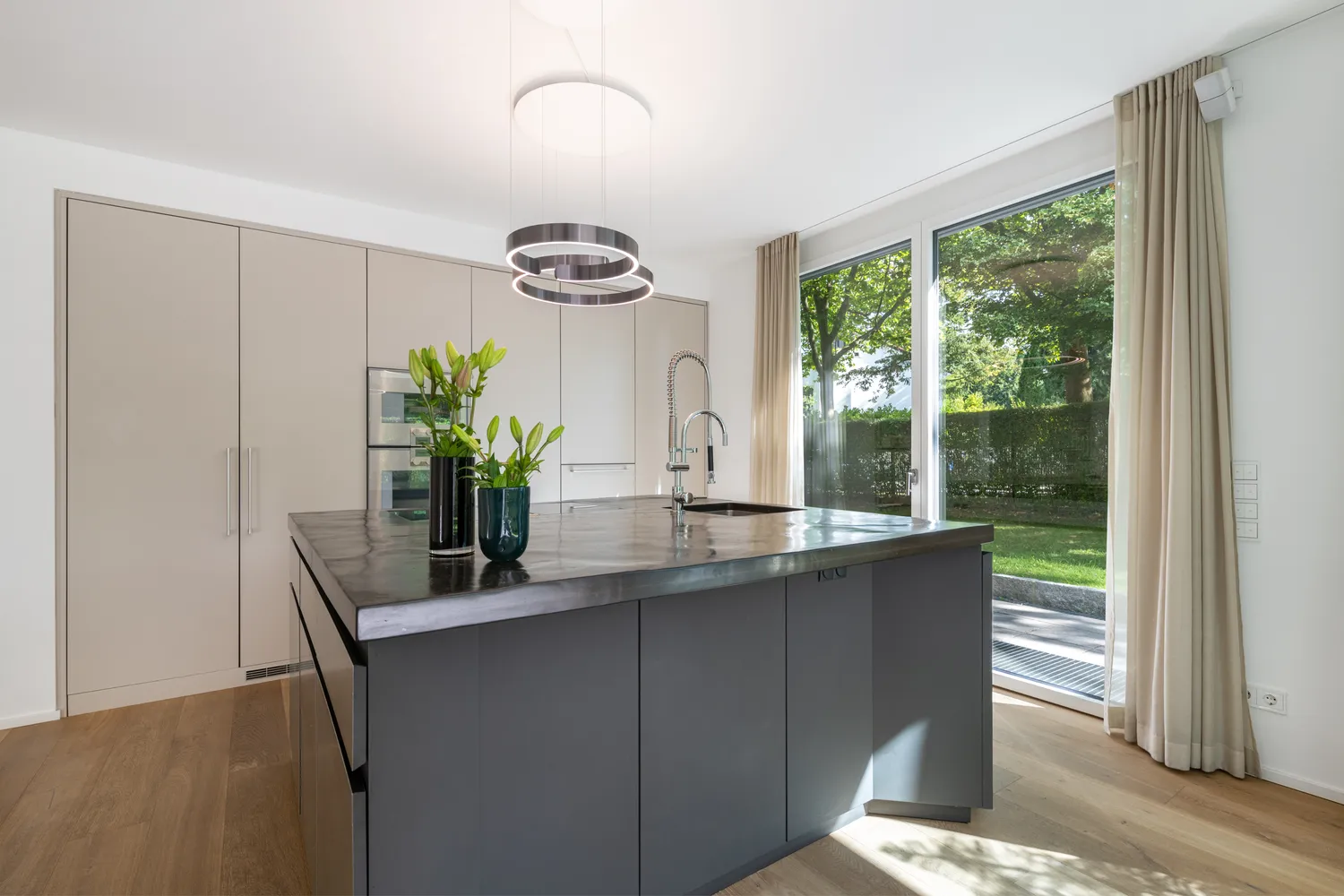 5 room apartment with 170 m² in Munich – Photo 8