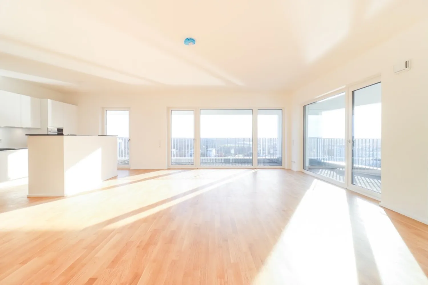 5 Zimmer Wohnung mit 189 m² in Frankfurt am Main – Bild 1