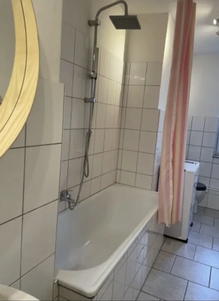 2 Zimmer Wohnung mit 57 m² in Düsseldorf – Bild 4