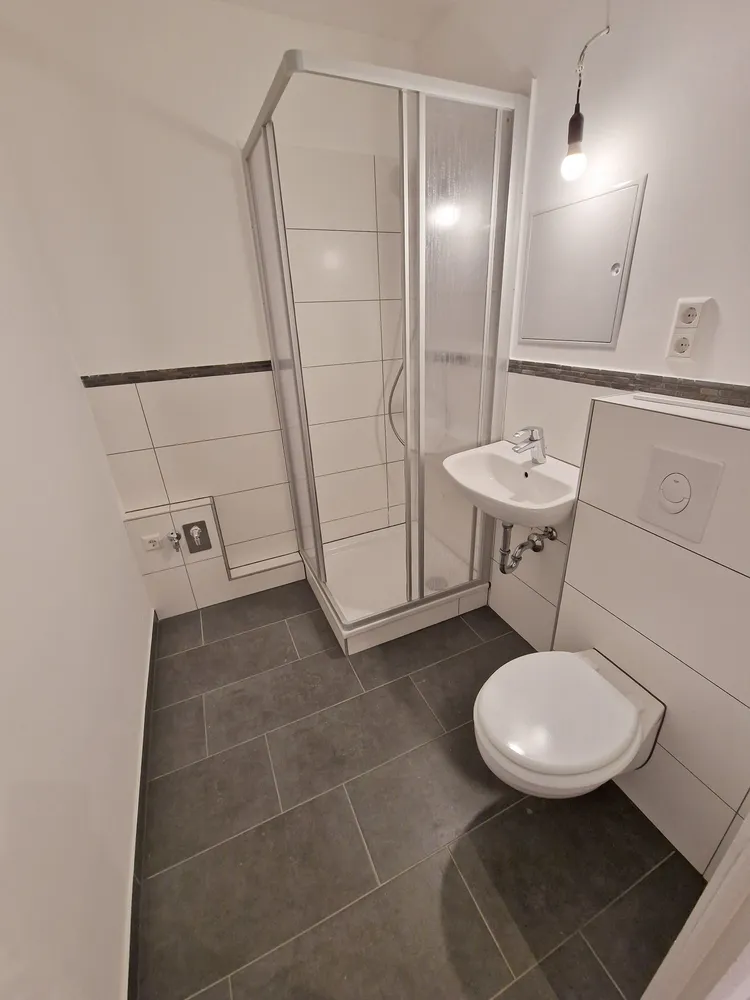 7 Zimmer Wohnung mit 118 m² in Halle (Saale) – Bild 12