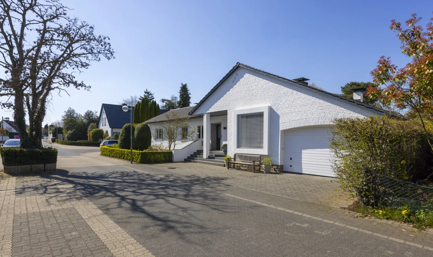5 Zimmer Haus mit 300 m² in Meerbusch – Bild 2