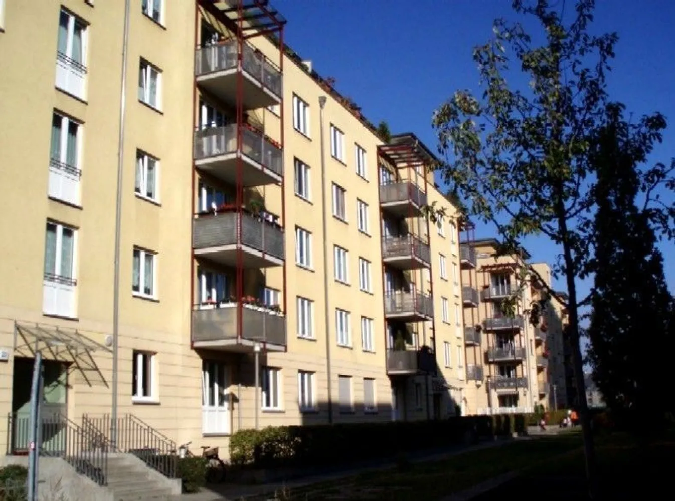 2 Zimmer Wohnung mit 64 m² in Berlin – Bild 2