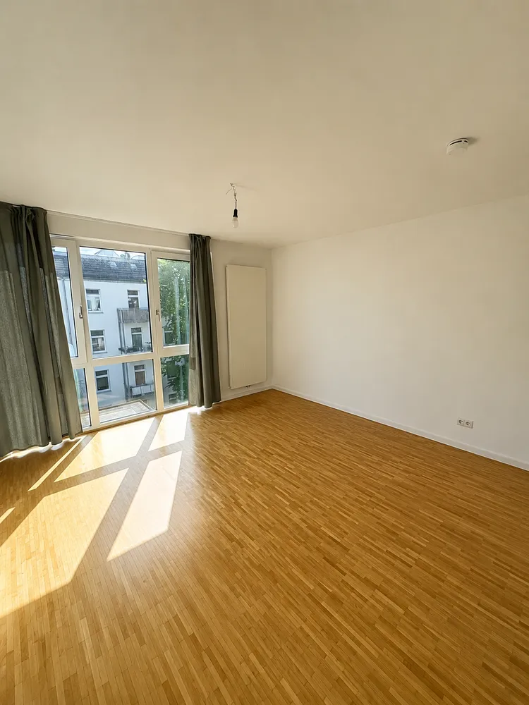 2 Zimmer Wohnung mit 87 m² in Hamburg – Bild 5