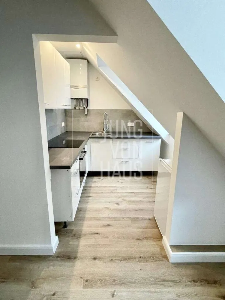 2 room apartment with 38 m² in Wiesbaden – Photo 3