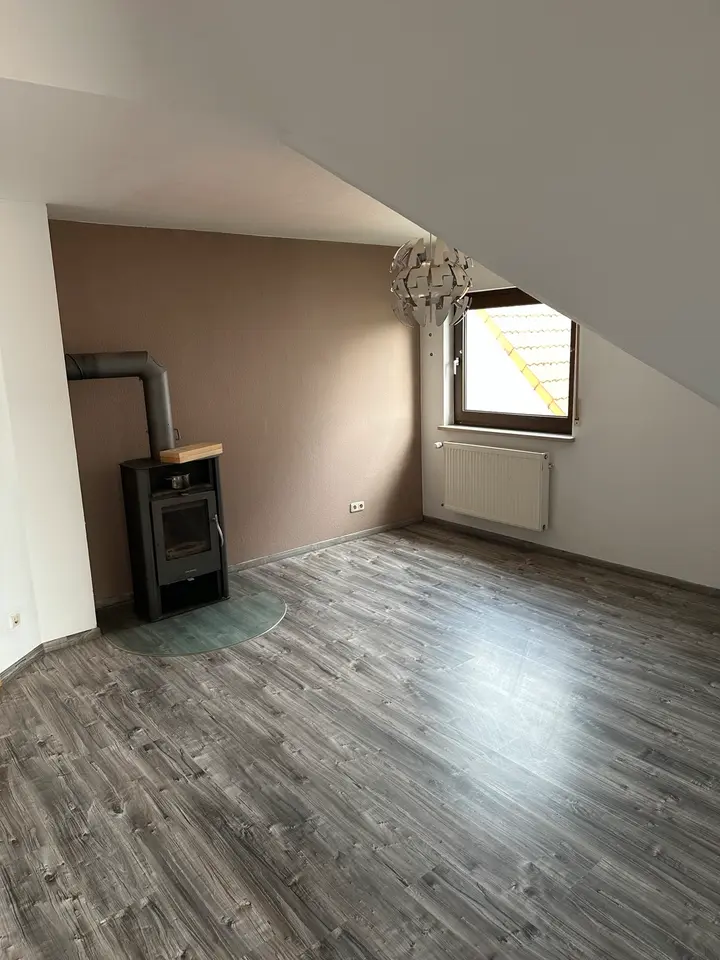 5 Zimmer Wohnung mit 125 m² in Erlangen – Bild 1