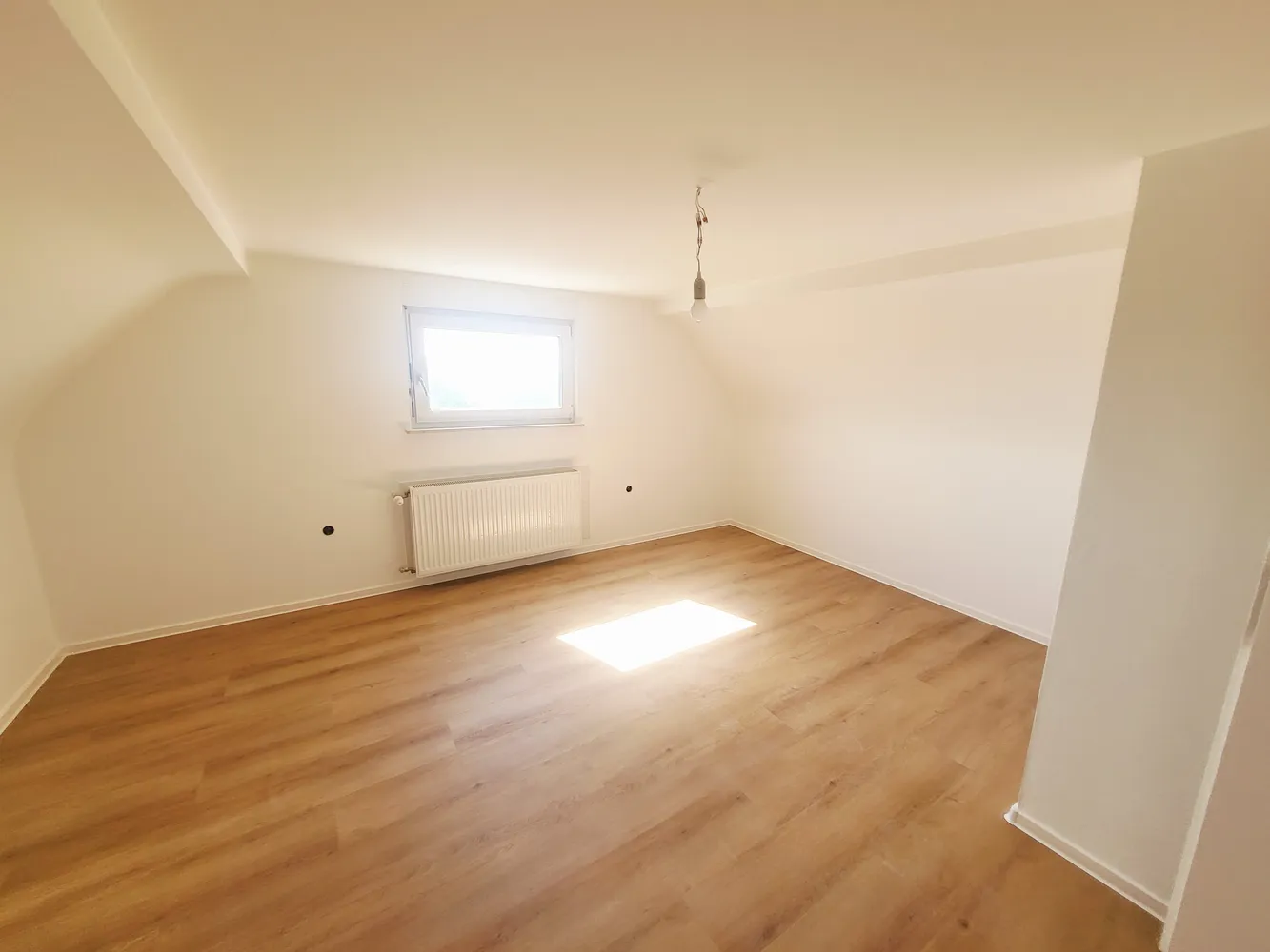 5 Zimmer Wohnung mit 122 m² in Zweibrücken – Bild 4