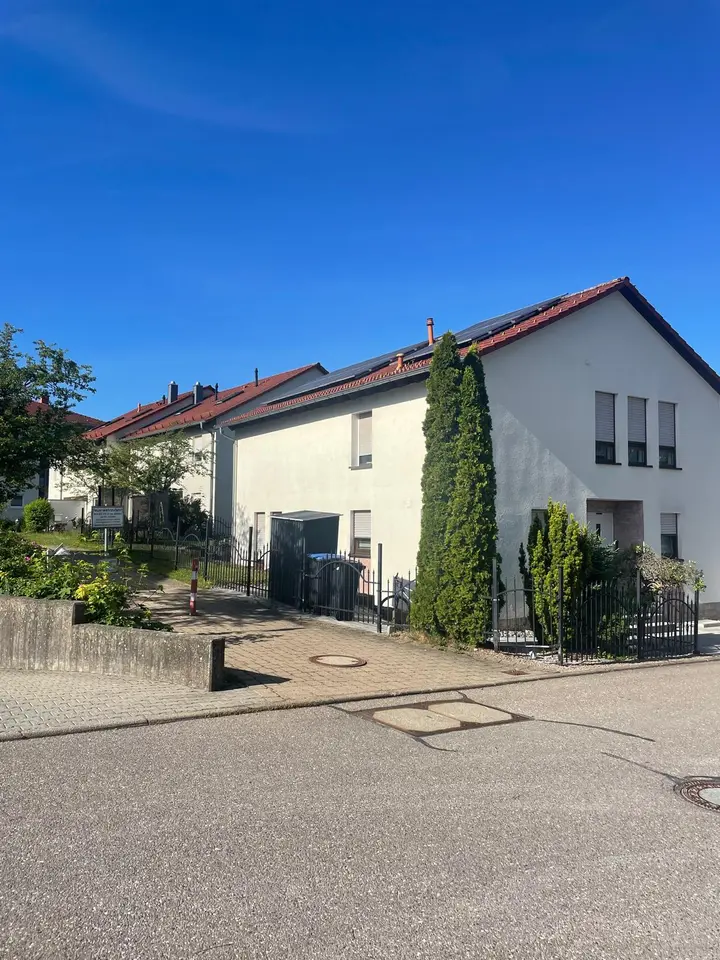 6 Zimmer Haus mit 160 m² in Metzingen – Bild 4