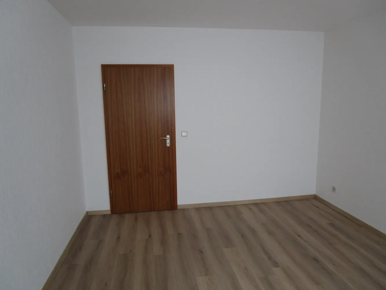 2 Zimmer Wohnung mit 60 m² in Neuss – Bild 4