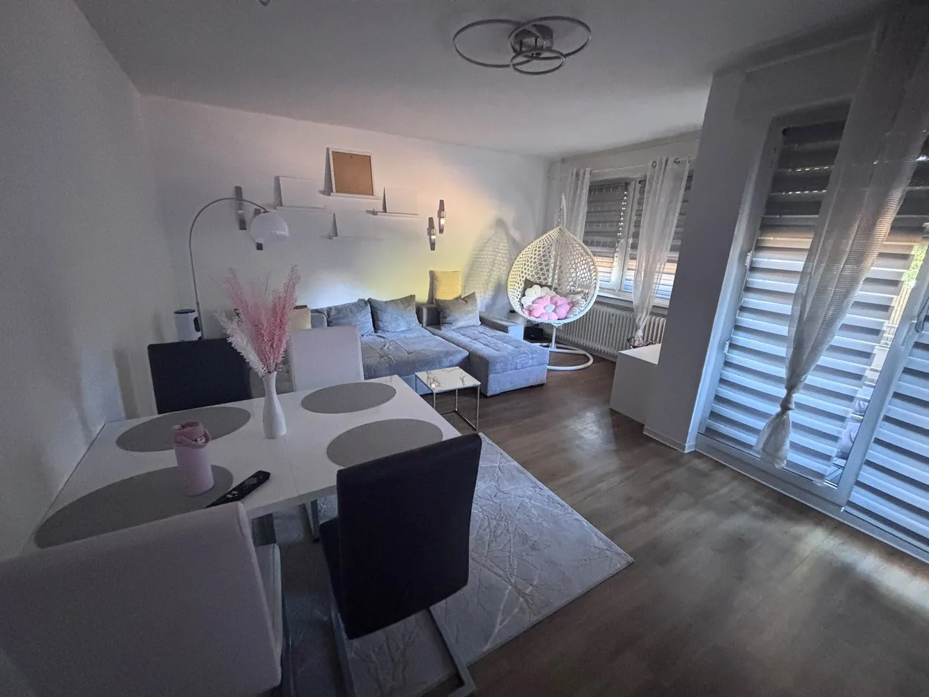 2 Zimmer Wohnung mit 54 m² in Düsseldorf – Bild 3