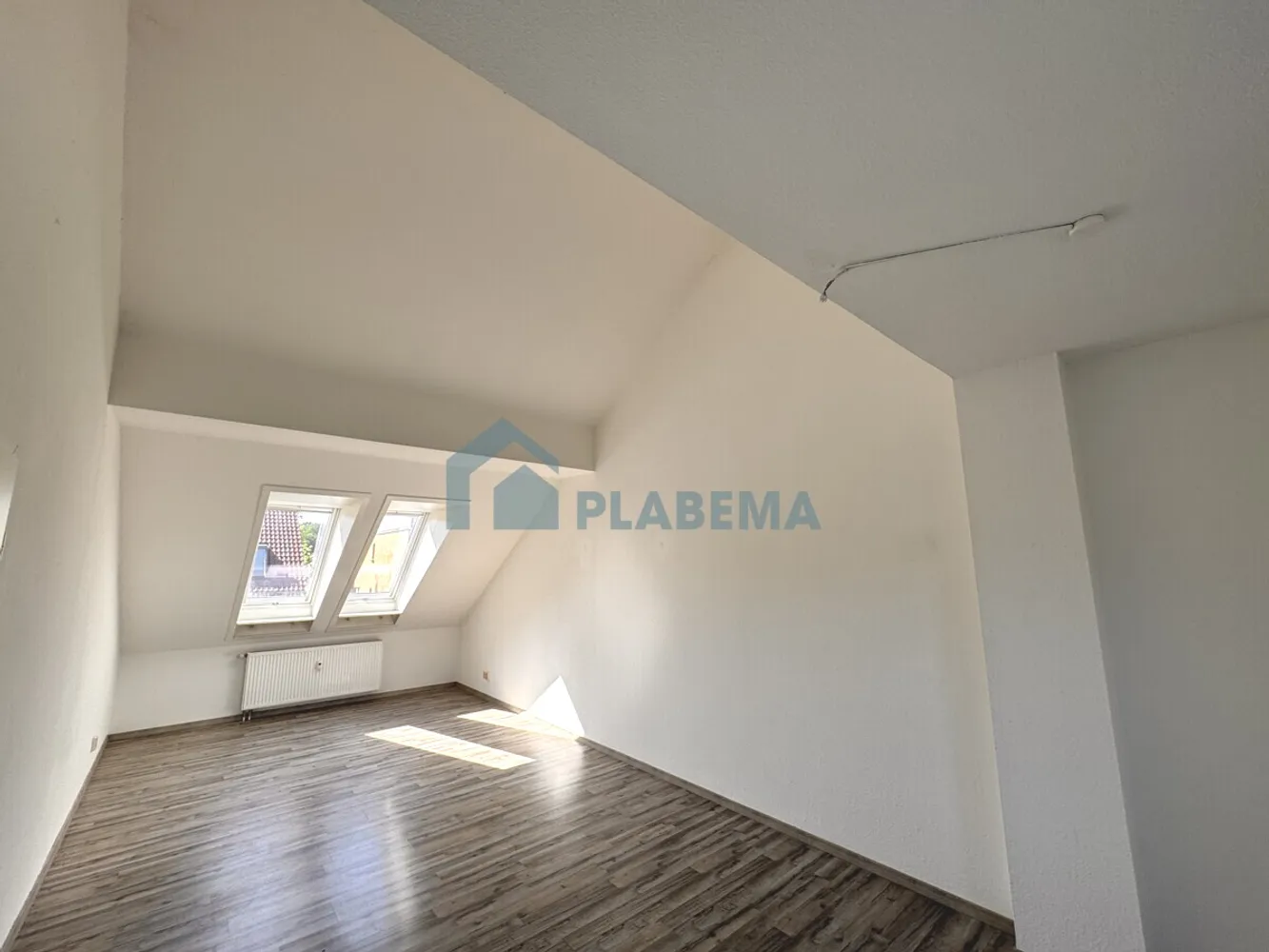 3 Zimmer Wohnung mit 73 m² in Neubrandenburg – Bild 1