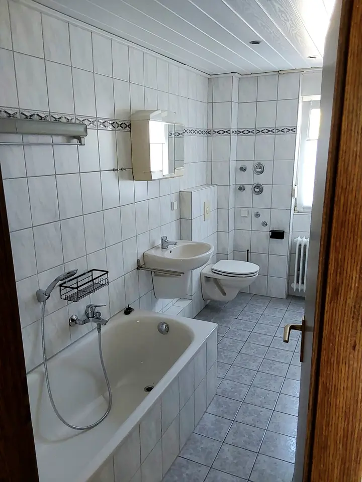 6 Zimmer Wohnung mit 120 m² in Arnsberg – Bild 3