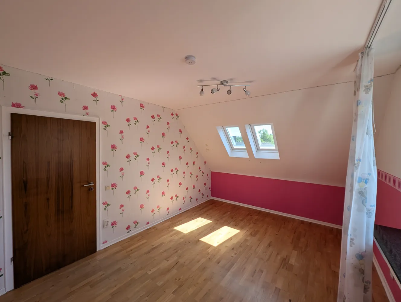6 Zimmer Wohnung mit 145 m² in Essen – Bild 9
