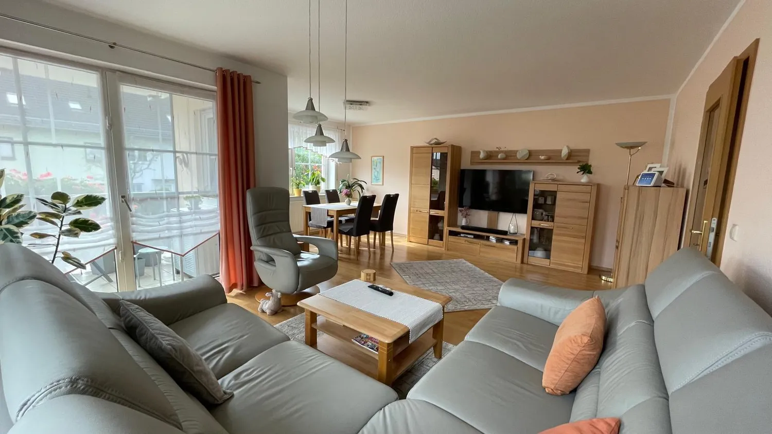 4 Zimmer Wohnung mit 96 m² in Chemnitz – Bild 2