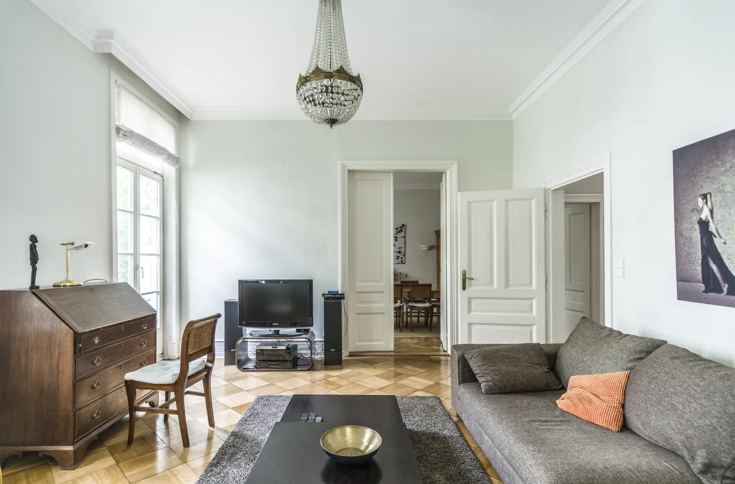 3 room apartment with 95 m² in Frankfurt am Main – Photo 1