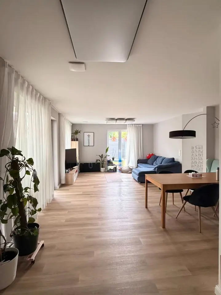 4 Zimmer Wohnung mit 155 m² in Oldenburg – Bild 2
