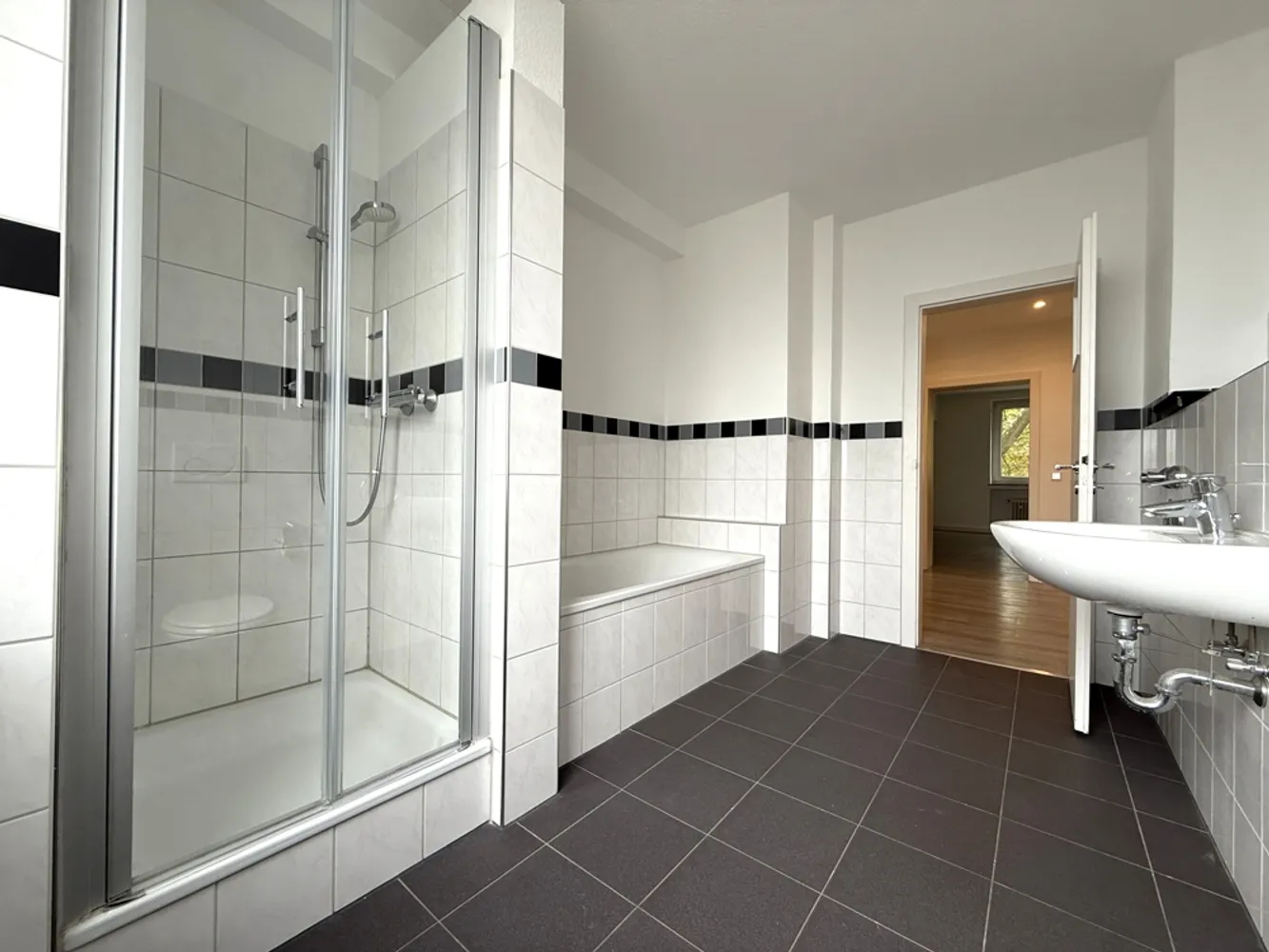3 Zimmer Wohnung mit 105 m² in Gelsenkirchen – Bild 3