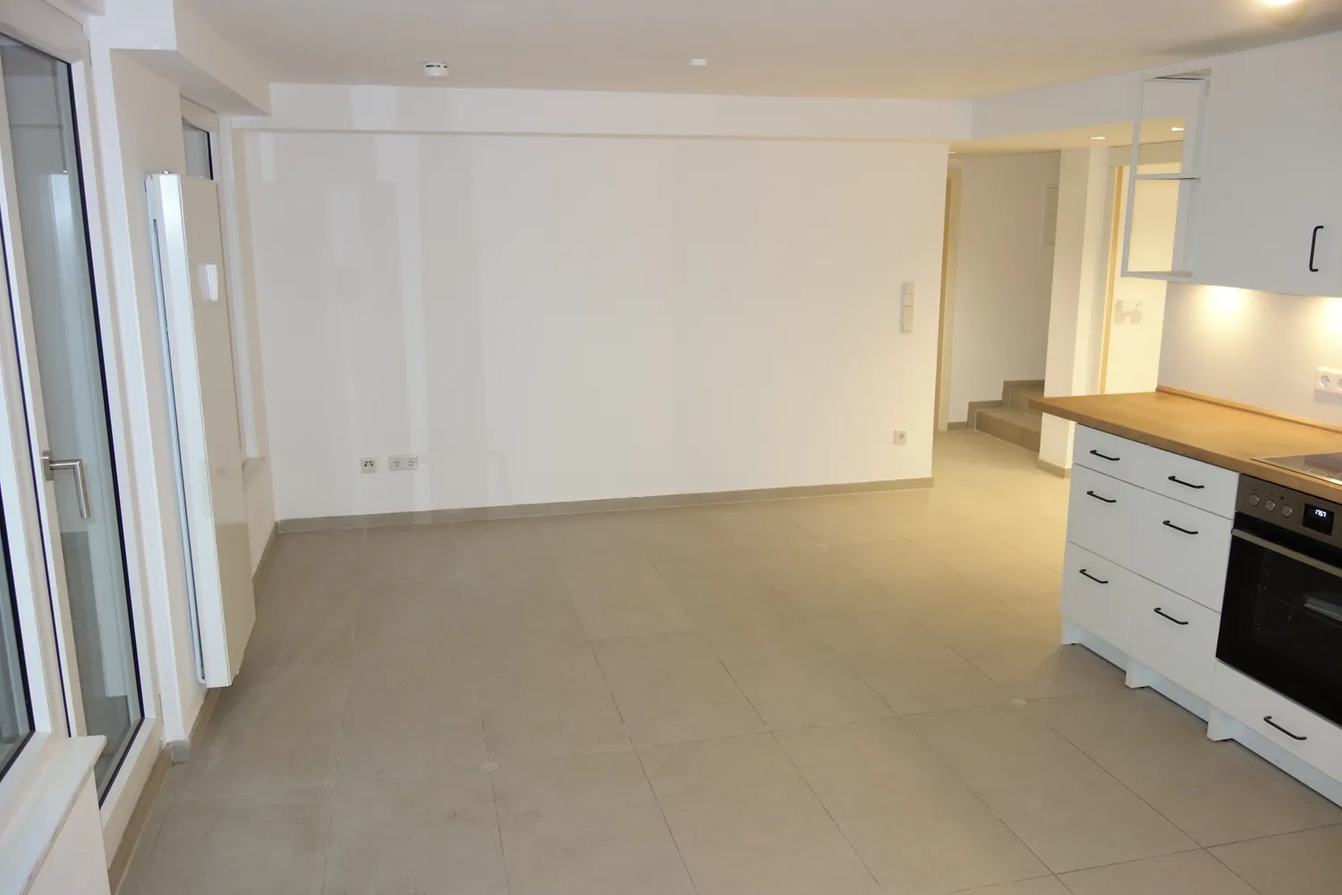 2 Zimmer Wohnung mit 75 m² in Düsseldorf – Bild 3