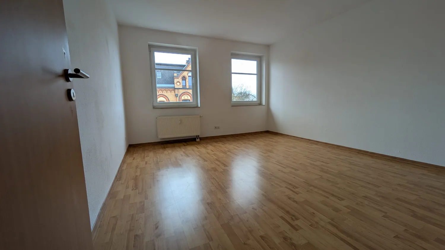 3 Zimmer Wohnung mit 98 m² in Magdeburg – Bild 1