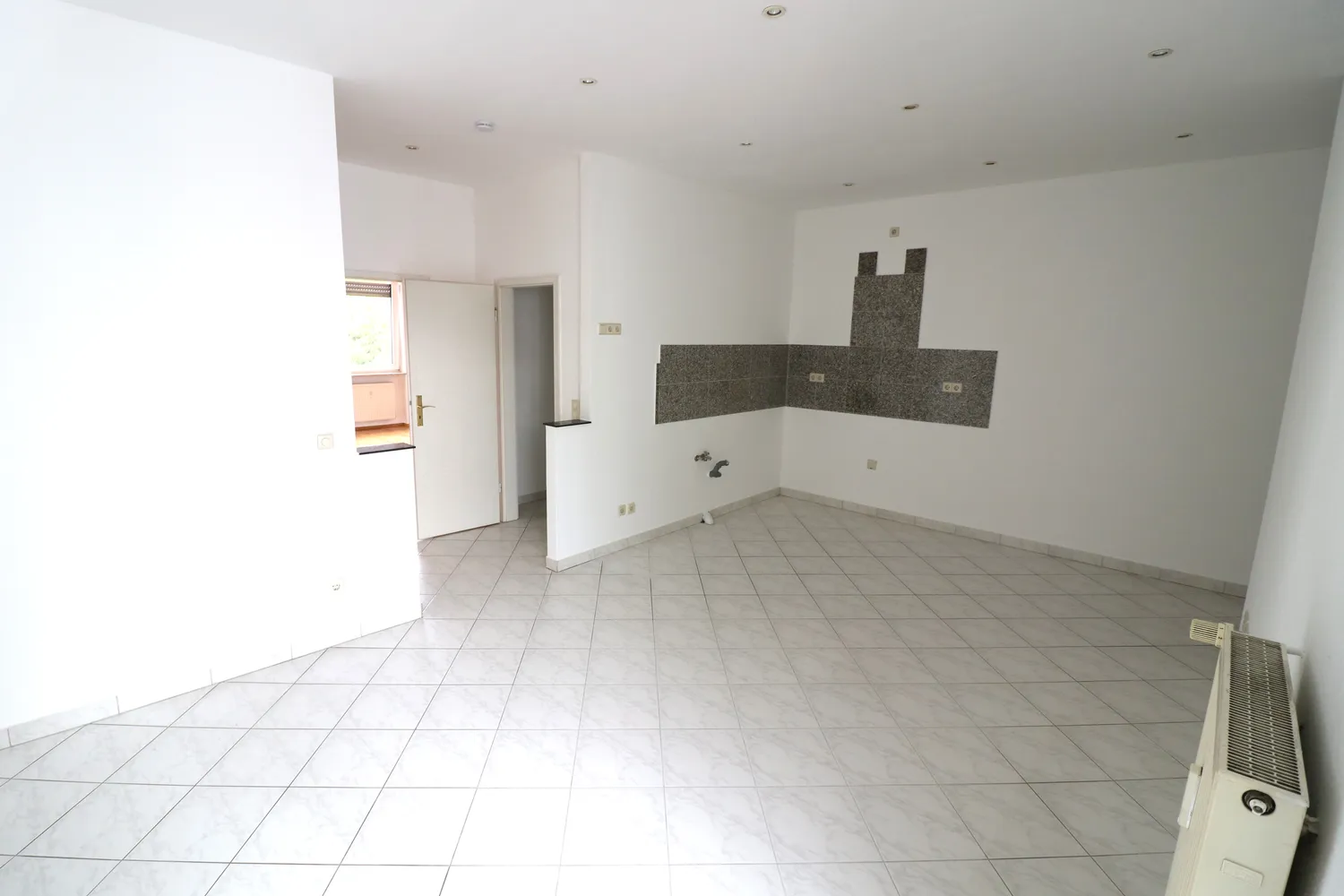 3 Zimmer Wohnung mit 96 m² in Mannheim – Bild 2