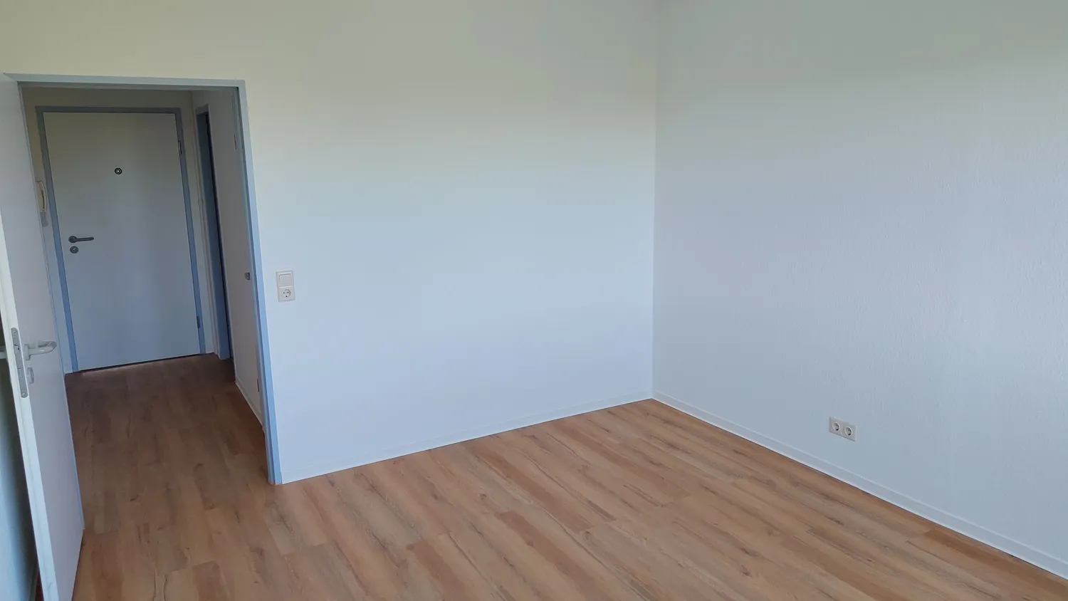 3 Zimmer Wohnung mit 47 m² in Schwerin – Bild 1