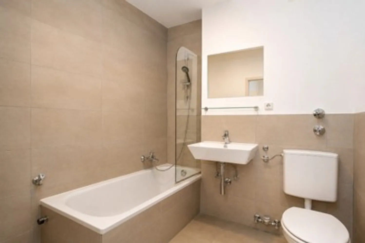 2 Zimmer Wohnung mit 76 m² in München – Bild 10