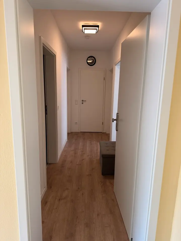 3 Zimmer Wohnung mit 70 m² in Krefeld – Bild 2