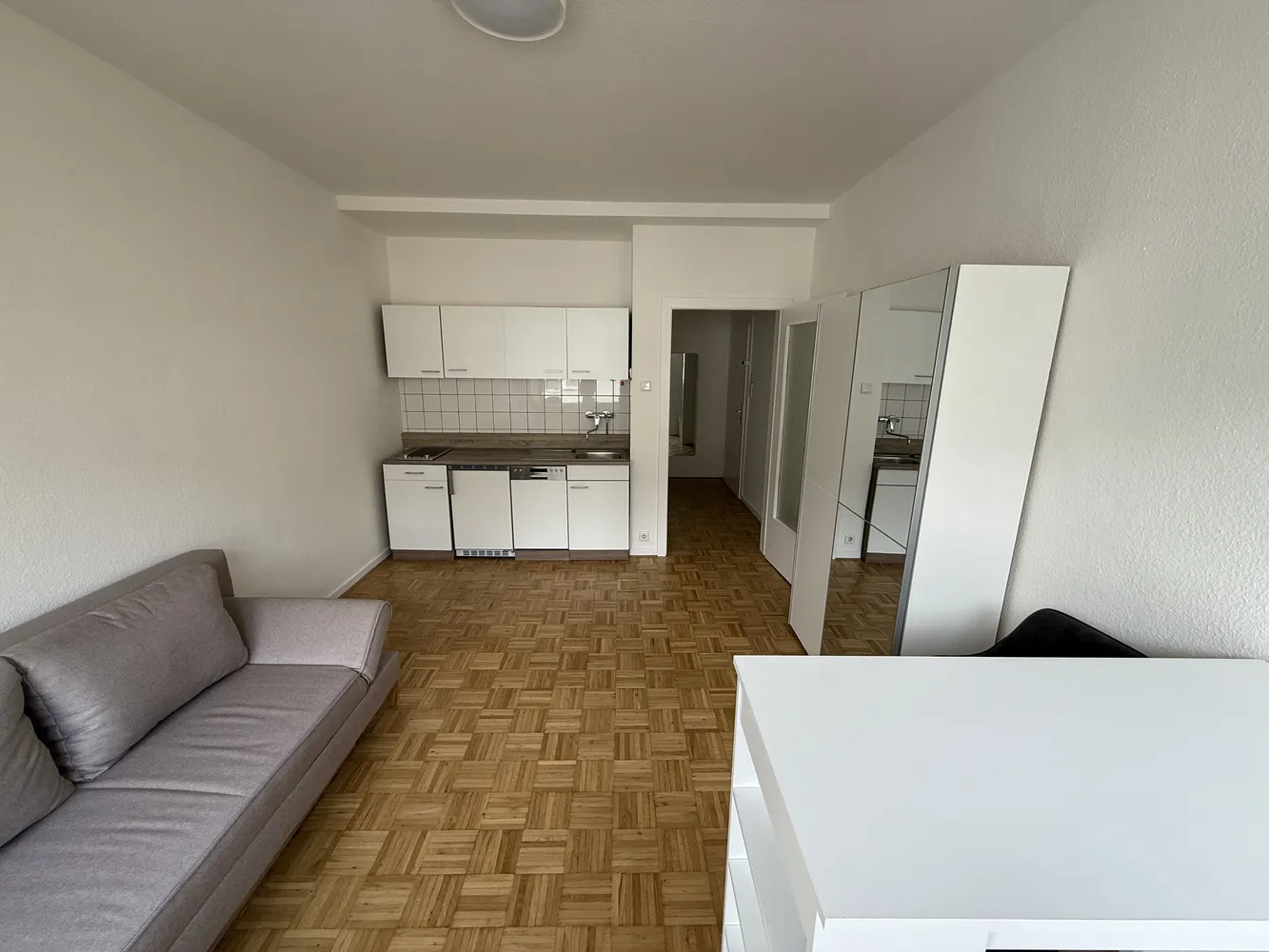 1 room apartment with 25 m² in Düsseldorf – Photo 2