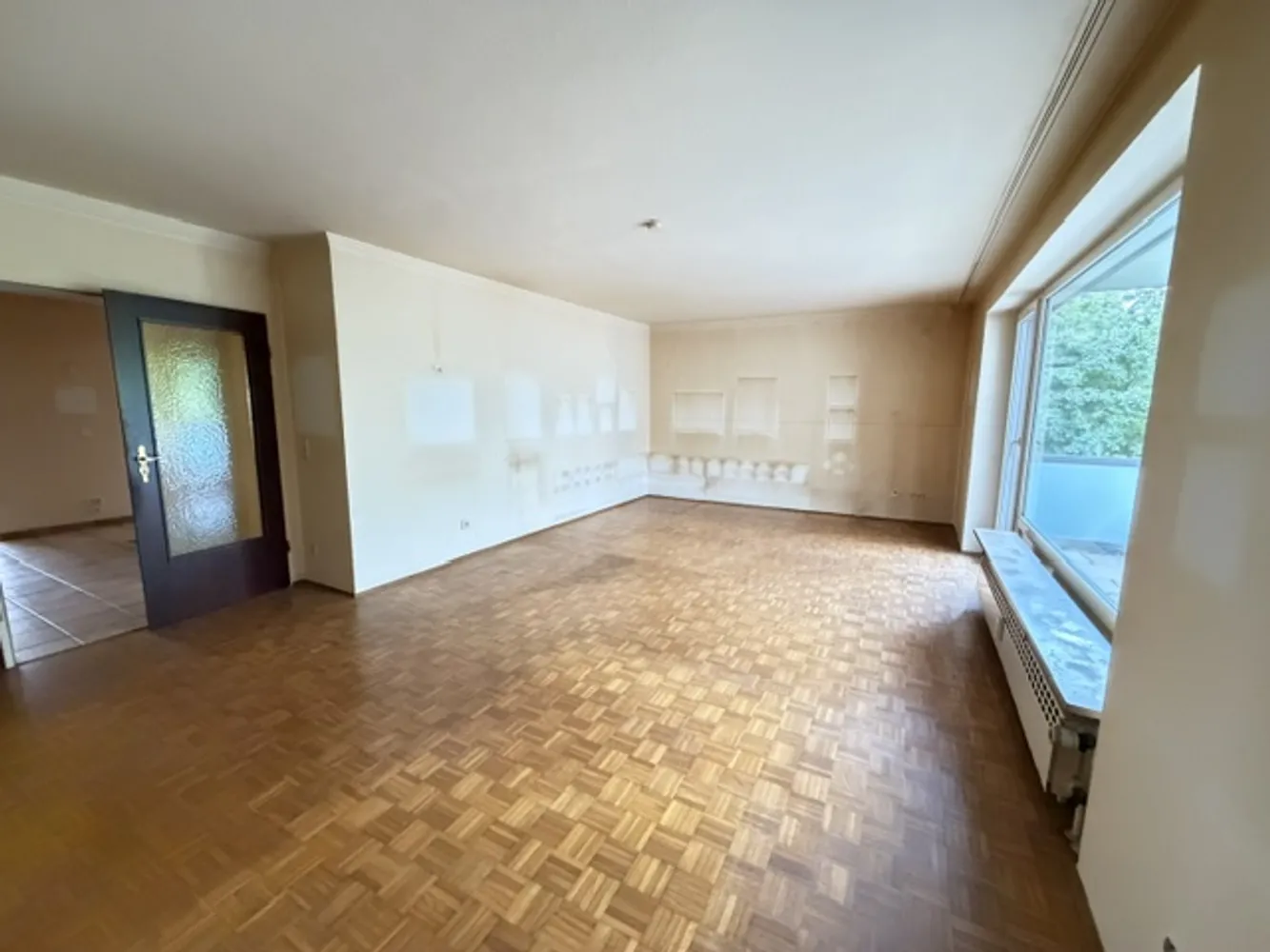 3 Zimmer Wohnung mit 110 m² in Düsseldorf – Bild 2
